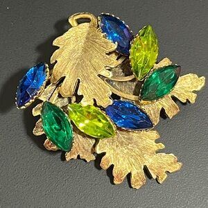 Sparkly Vintage Gold Tone Green & Blue Rhinestone Pin Brooch 3-D Layers Leaves.